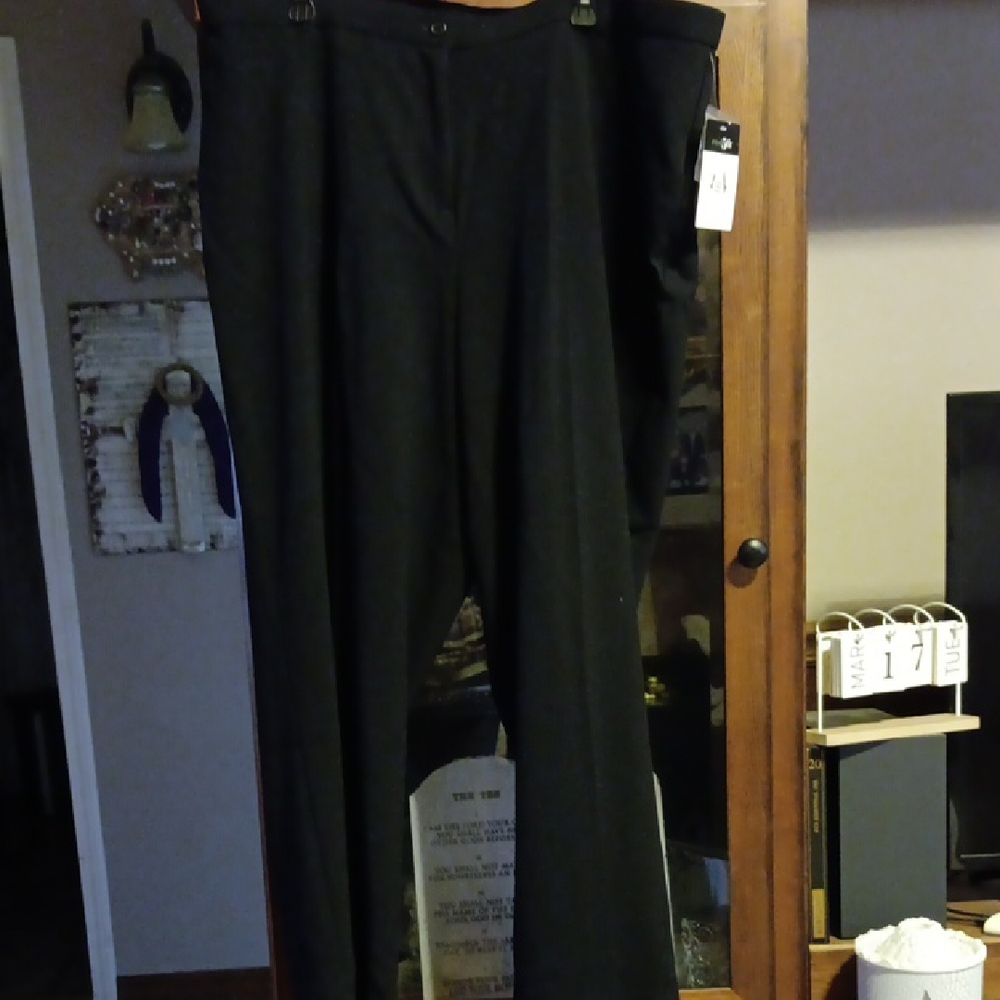 East 5th Black Slender Dress Pants